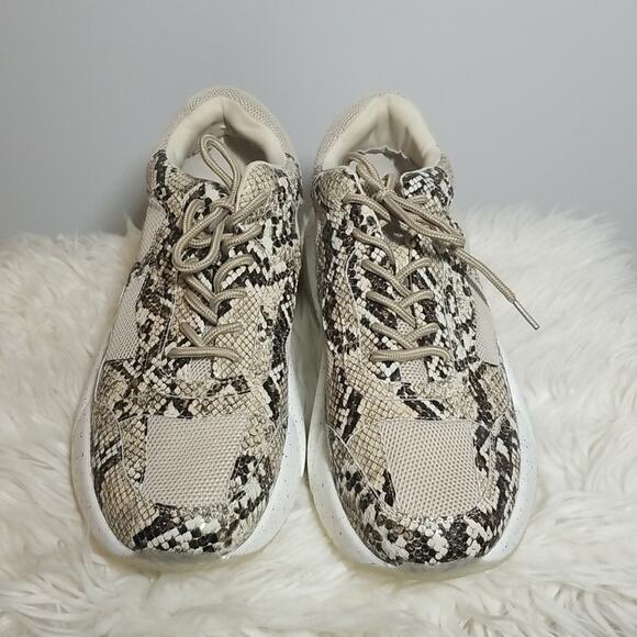 NWT INC International Concepts Womens Bubblez Low Top Lace Up Snakeskin Print - Picture 2 of 7